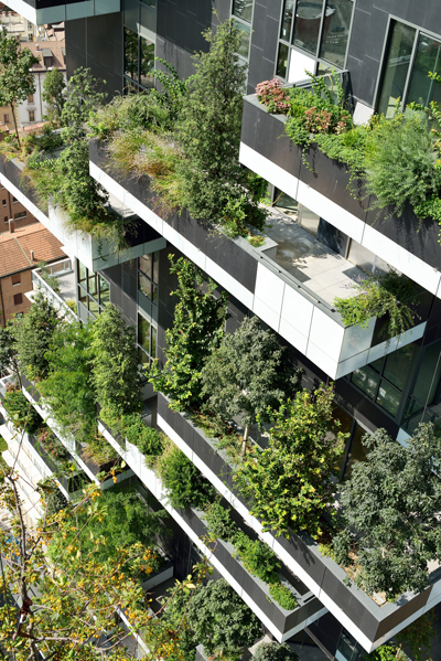 Bosco Verticale, Milano: isolamento termoacustico Dump CR 400 nelle pareti e nei soffitti delle due torri con 900 alberi sulle terrazze che producono ossigeno.