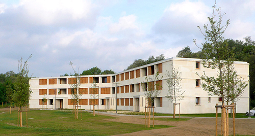 01_Perraudin_Massive-Stone-Social-Housing-Damien-Aspe_Serge-Demailly