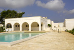 masseria-con-piscina