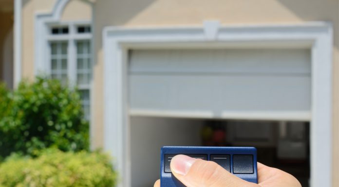 Portoni garage | Caratteristiche e tipologie portoni garage