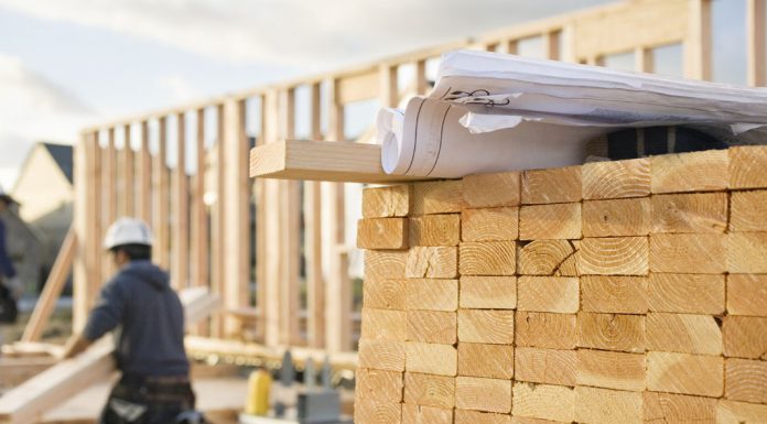 Come eseguire una sopraelevazione in legno leggera e rapida sopraelevazione in legno