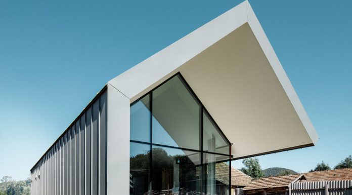 Ampliare casa | Uno studio-biblioteca in alluminio ampliare casa