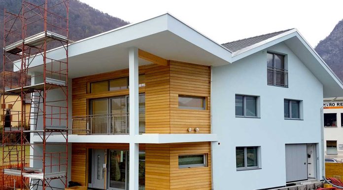 Villetta in legno isolata con il sistema Isotec a tetto e a parete villetta-in-legno