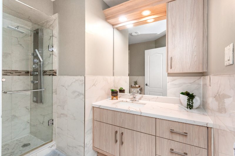 illuminazione specchio bagno