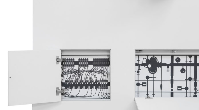 Botole e sportelli a filo muro Eclisse