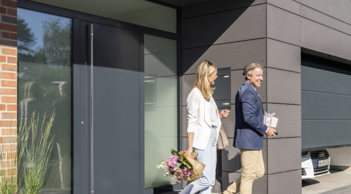 ThermoPlan Hybrid di Hörmann | La porta di ingresso complanare ThermoPlan Hybrid