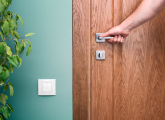 4 tipi di porte per dare carattere agli ambienti della casa tipi di porte