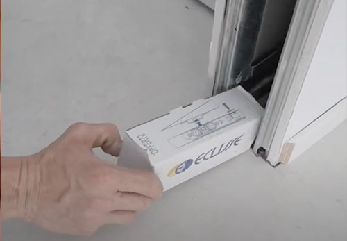 montaggio porta scorrevole