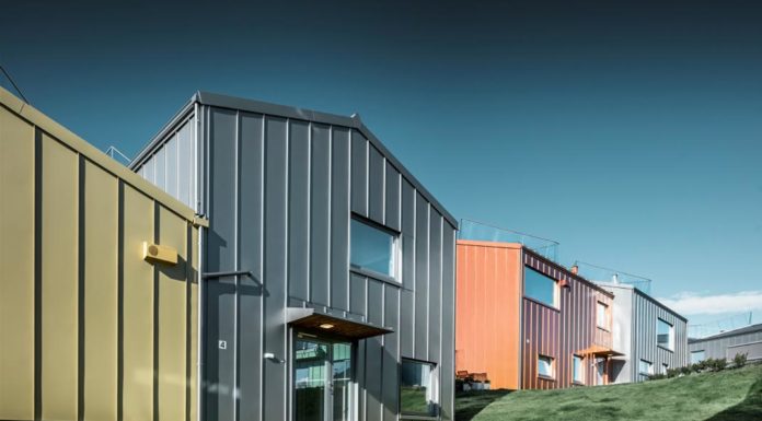 Coperture e facciate rivestite in alluminio PREFA