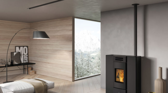 Connesse e intuitive: le nuove stufe stagne di EK63 DUB130++