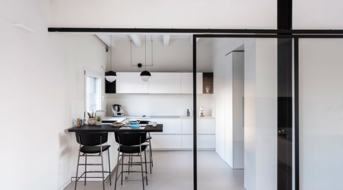 Varietà di porte per un attico marchigiano