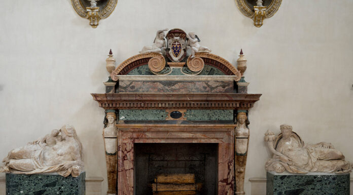 Palazzetti restituisce al camino di palazzo Farnese il suo antico splendore
