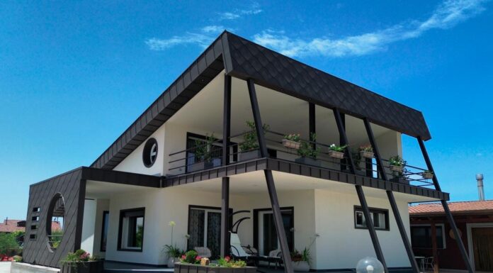 Efficienza energetica ed eleganza architettonica: un edificio NZEB dialoga con il paesaggio naturale del Parco