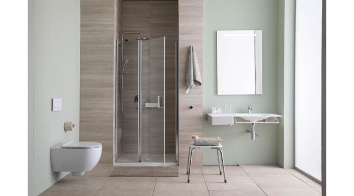 Ponte Giulio a Cersaie 2025: il bagno inclusivo diventa bellezza quotidiana