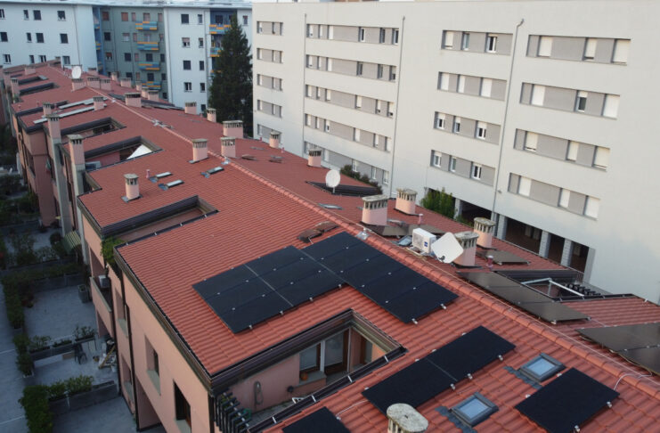 La ristrutturazione della copertura di un complesso residenziale a Imola: comfort ed efficienza energetica Isotec XL