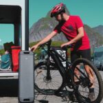 VOLTAB è un generatore elettrico a batteria che consente di ricaricare 5 ebike in contemporanea