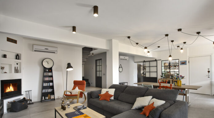 Recuperare locali di servizio: cucina in garage e vasca nel portico recuperare locali di servizio